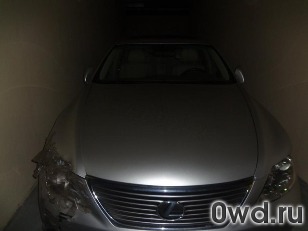 Битый автомобиль Lexus LS