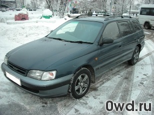 Битый автомобиль Toyota Caldina