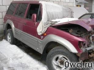 Битый автомобиль Hyundai Galloper