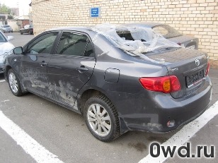 Битый автомобиль Toyota Corolla