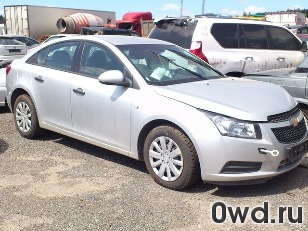 Битый автомобиль Chevrolet Cruze