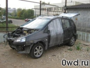 Битый автомобиль Chevrolet Rezzo