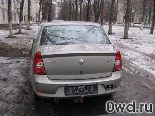 Битый автомобиль Renault Logan