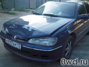 Битый автомобиль Peugeot 406