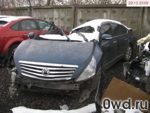 Битый автомобиль Nissan Teana