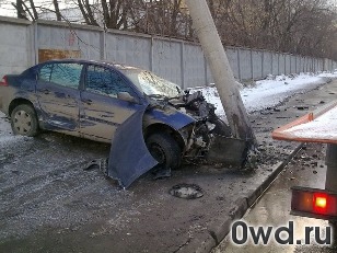 Битый автомобиль Renault Megane