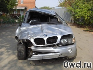 Битый автомобиль BMW X5