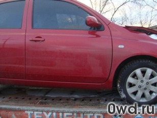 Битый автомобиль Nissan Micra