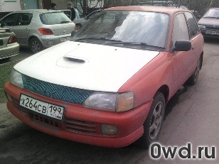 Битый автомобиль Toyota Starlet