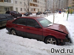 Битый автомобиль Volkswagen Passat