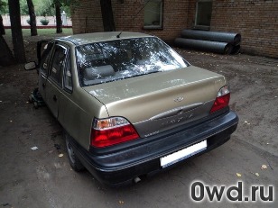 Битый автомобиль Daewoo Nexia