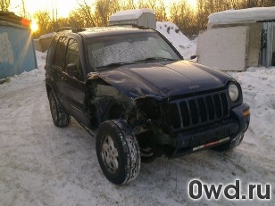 Битый автомобиль Jeep Liberty