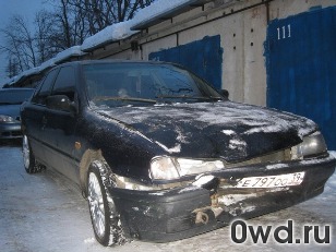 Битый автомобиль Nissan Primera