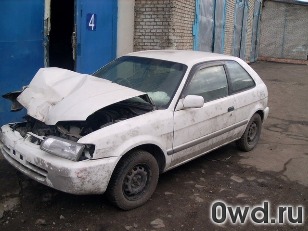 Битый автомобиль Toyota Corolla