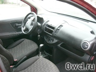 Битый автомобиль Nissan Note