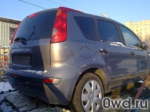 Битый автомобиль Nissan Note