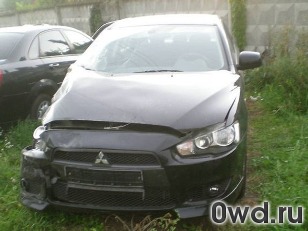 Битый автомобиль Mitsubishi Lancer