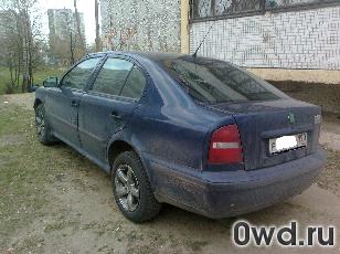 Битый автомобиль Skoda Octavia