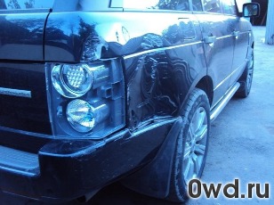 Битый автомобиль Land Rover Range Rover