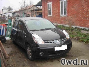 Битый автомобиль Nissan Note