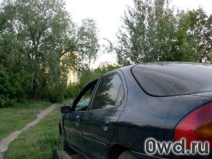 Битый автомобиль Ford Mondeo