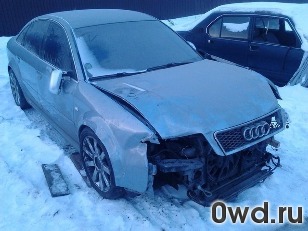 Битый автомобиль Audi RS6