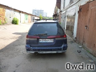 Битый автомобиль Subaru Legacy