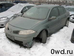 Битый автомобиль Renault Megane