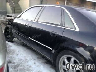 Битый автомобиль Audi S8