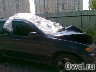 Битый автомобиль BMW X5