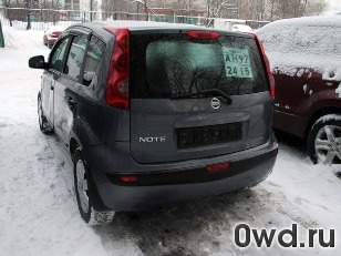 Битый автомобиль Nissan Note