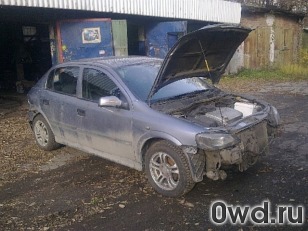 Битый автомобиль Opel Astra