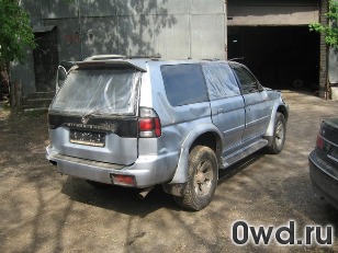 Битый автомобиль Mitsubishi Pajero Sport