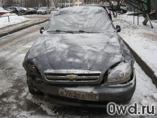 Битый автомобиль Chevrolet Lanos