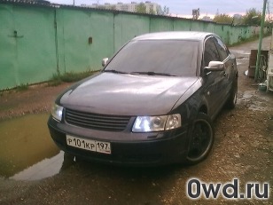 Битый автомобиль Volkswagen Passat