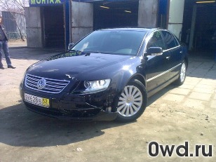 Битый автомобиль Volkswagen Phaeton