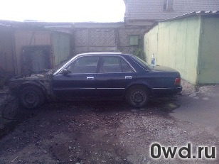 Битый автомобиль Toyota Mark II