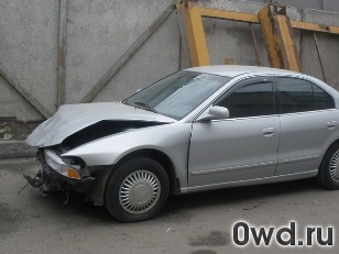 Битый автомобиль Mitsubishi Galant