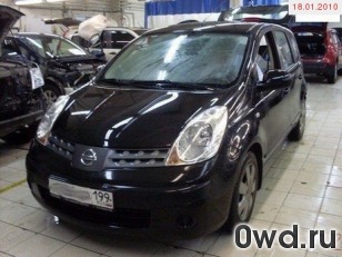 Битый автомобиль Nissan Note