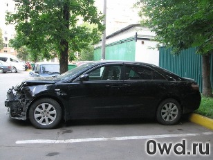 Битый автомобиль Toyota Camry