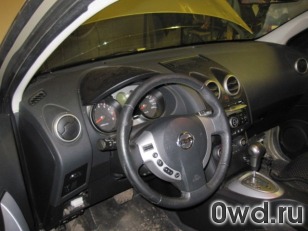 Битый автомобиль Nissan Qashqai