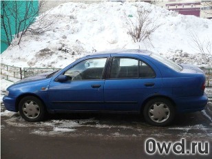 Битый автомобиль Nissan Almera