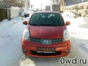 Битый автомобиль Nissan Note