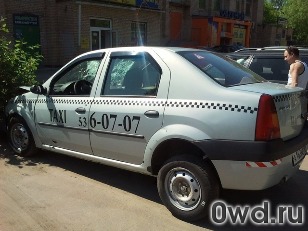 Битый автомобиль Renault Logan