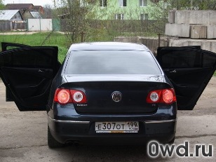 Битый автомобиль Volkswagen Passat