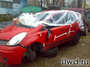 Битый автомобиль Nissan Note