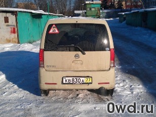 Битый автомобиль Nissan Otti