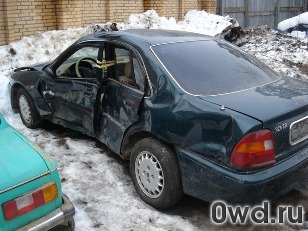 Битый автомобиль Rover 600