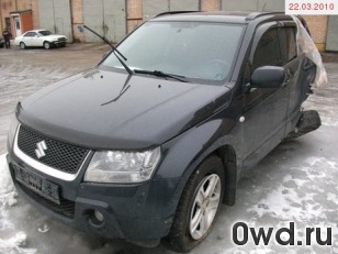 Битый автомобиль Suzuki Grand Vitara