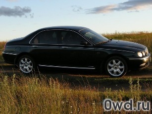 Битый автомобиль Rover 75